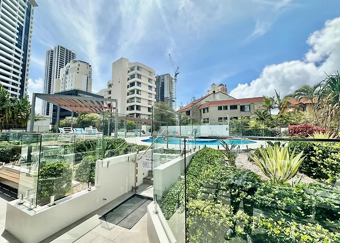 Beach Haven 16E